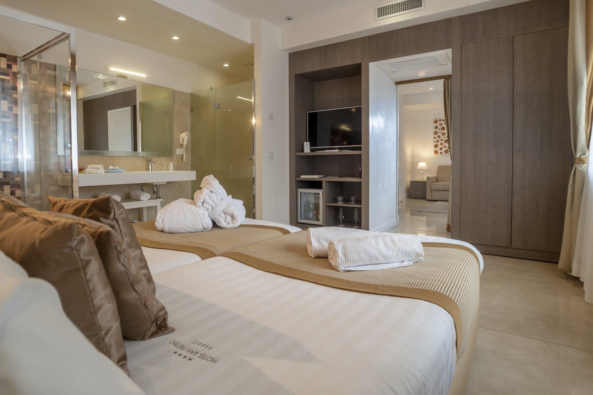 San Pietro 4* Napoli